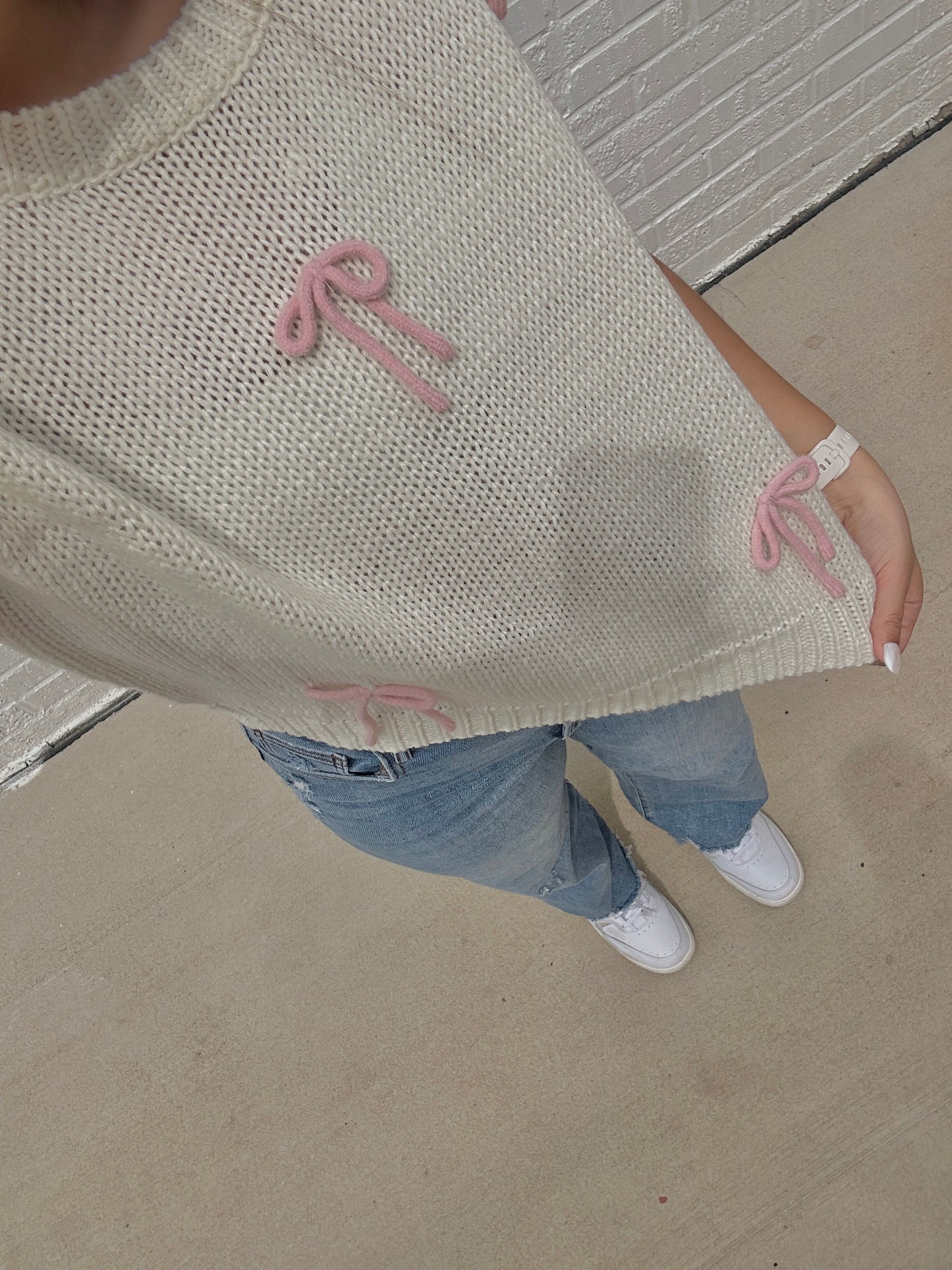 Bow sweater