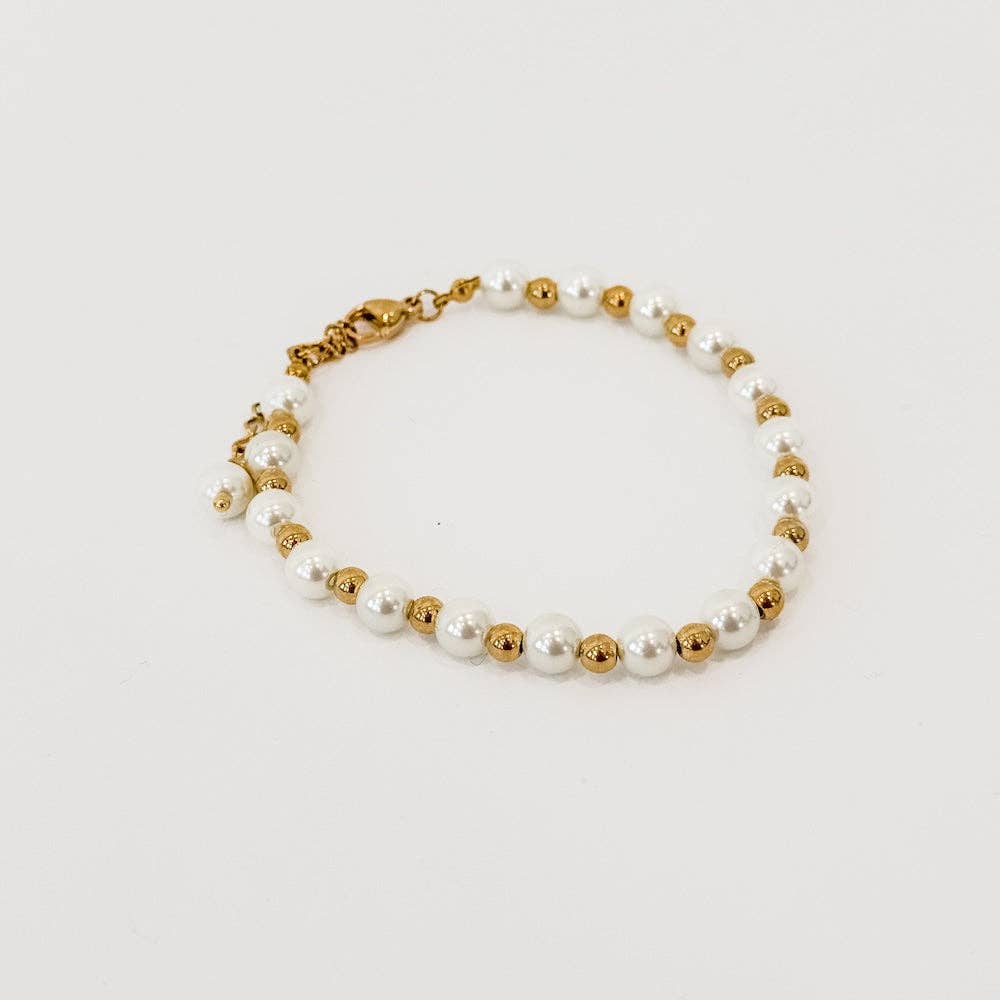 Pearl and Chain Bracelet
