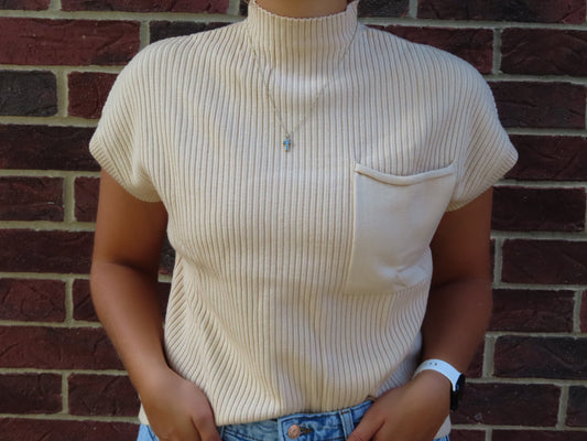 Ribbed short sleeve sweater