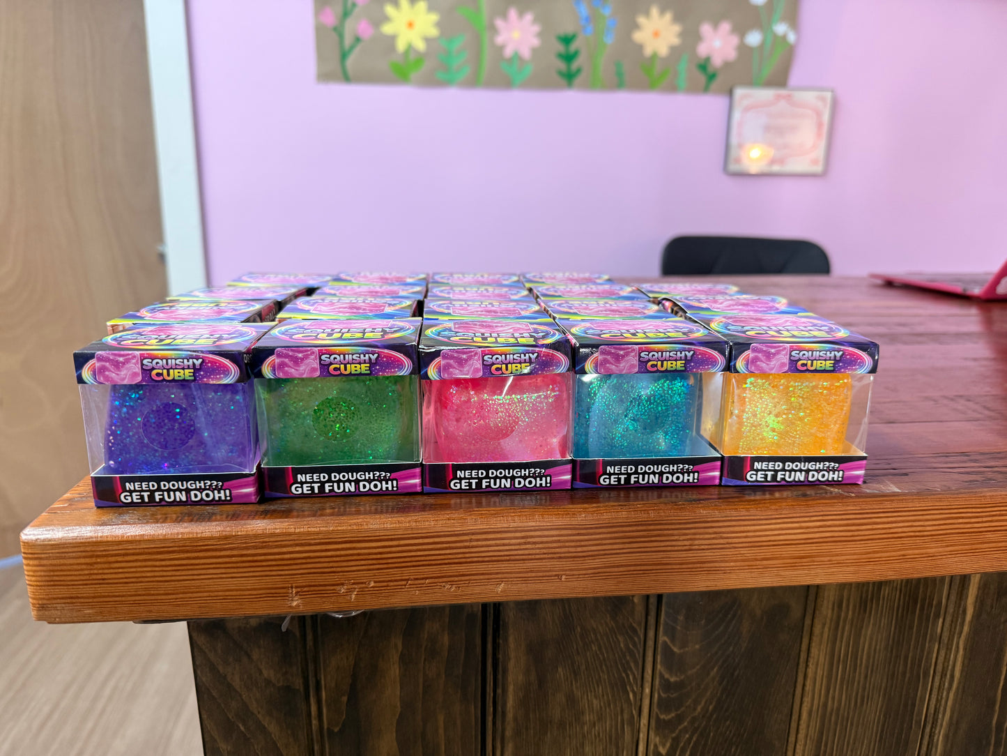 Sparkle Cube Squishy